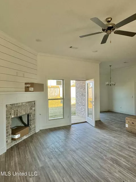 Living - 410 Baleigh Way, Canton, MS 39046 photo 1 of 2