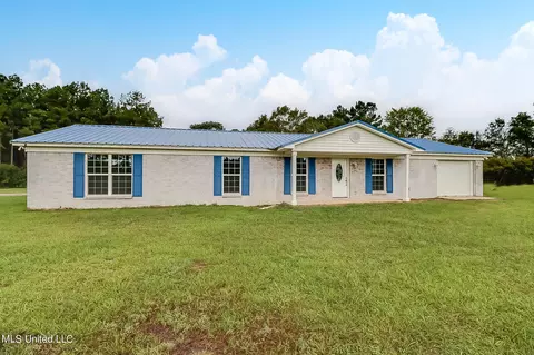 6580 Dummy Line Rd, Picayune, MS 39466