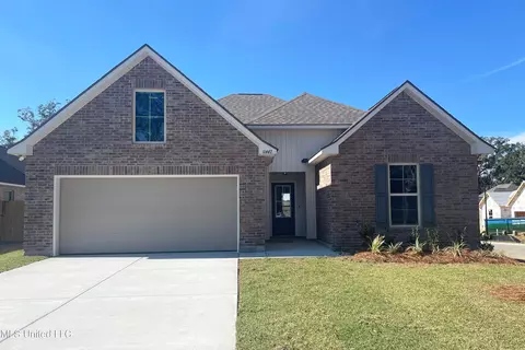 11447 Oak Aly, Gulfport, MS 39503
