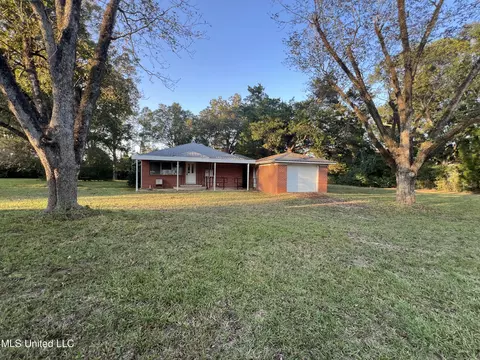 1143 Tom Jones Rd, Lucedale, MS 39452