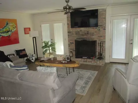 415 Highpoint Dr, Diamondhead, MS 39525 photo 8