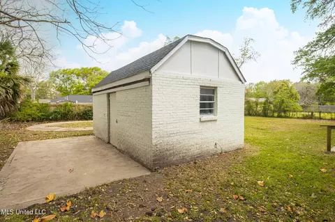 303 Alexander Rd, Long Beach, MS 39560 photo 19