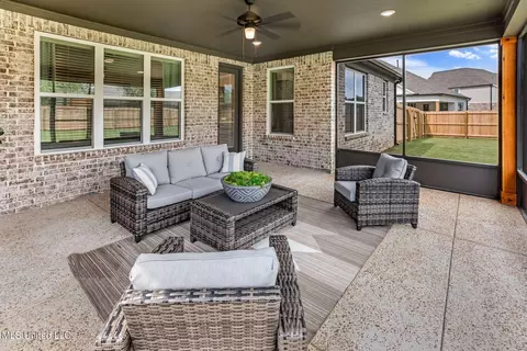 Exterior - 6988 Silver Cloud Cv, Olive Branch, MS 38654 photo 2 of 3