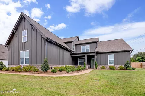 6988 Silver Cloud Cv, Olive Branch, MS 38654