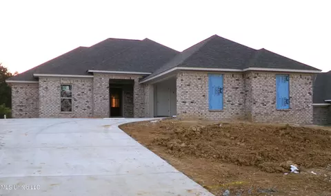 113 Madisonville Dr, Canton, MS 39046