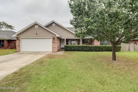 12045 Harmony Cir, Gulfport, MS 39503
