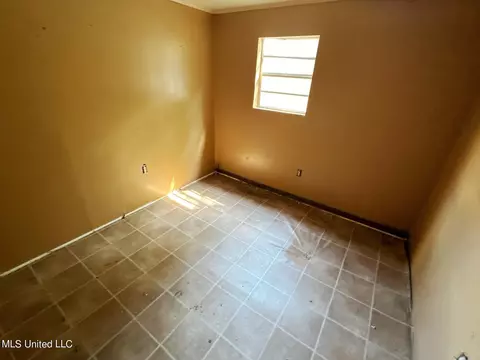Other - 220 Pin Oak Dr, Jackson, MS 39213 photo 4 of 7