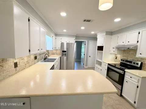 1512 Kristen Dr, Jackson, MS 39211 photo 11
