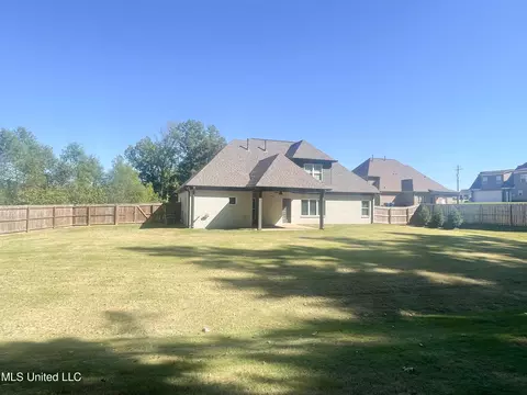 Exterior - 3039 Fossil Hill Dr, Hernando, MS 38632 photo 6 of 6