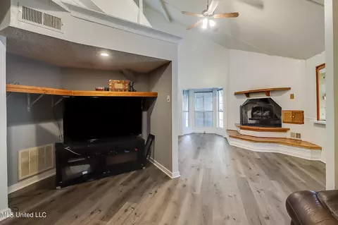 Living - 8176 E Cypress Dr, Perkinston, MS 39573 photo 2 of 3