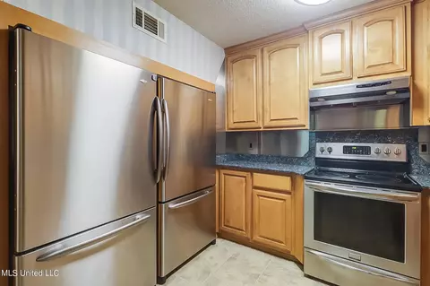 Kitchen - 8176 E Cypress Dr, Perkinston, MS 39573 photo 1 of 4