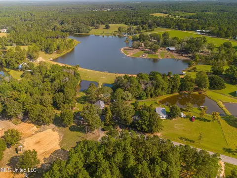View/Area - 8176 E Cypress Dr, Perkinston, MS 39573 photo 2 of 3