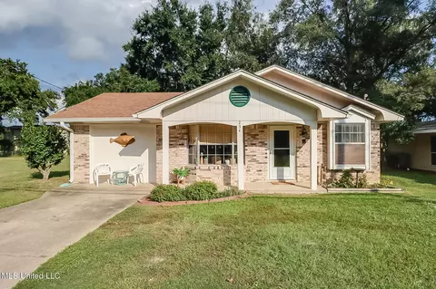 234 White Harbor Rd, Long Beach, MS 39560