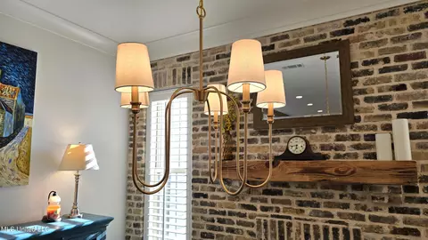 Dining - 404 Calvary Xing, Brandon, MS 39047 photo 3 of 3