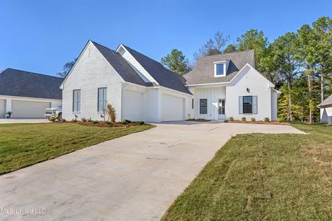 705 Bearing Way, Brandon, MS 39047