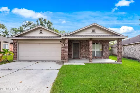10341 English Manor Dr, Gulfport, MS 39503