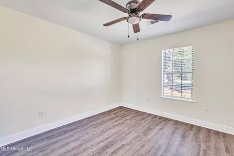 15315 Wolf Ridge Rd, Moss Point, MS 39562 photo 14