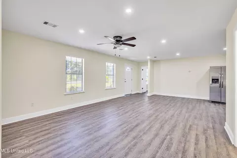 15315 Wolf Ridge Rd, Moss Point, MS 39562 photo 6