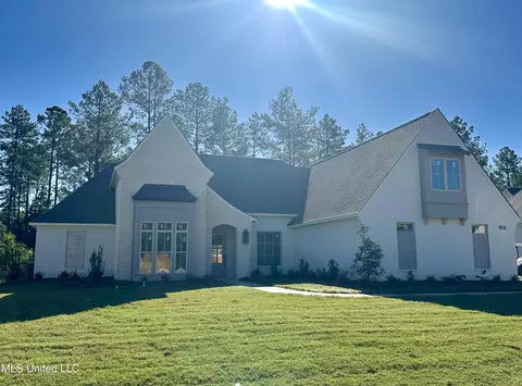 194 Westlake Cir, Madison, MS 39110