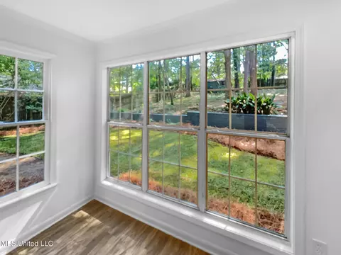 Exterior - 2247 Bellingrath Rd, Jackson, MS 39211 photo 3 of 5