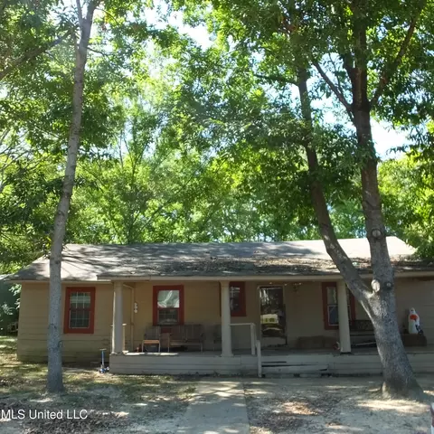 70 Charles, Sardis, MS 38666 photo 1