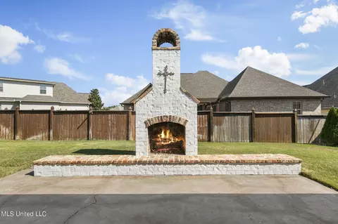Exterior - 804 Onyx Pl, Flowood, MS 39232 photo 7 of 12
