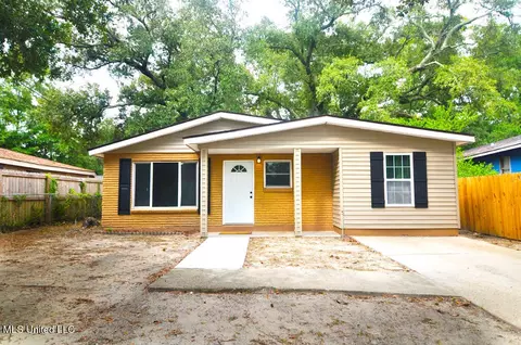 638 26th St, Gulfport, MS 39501