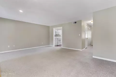 Living - 295 Highpoint Dr, Diamondhead, MS 39525 photo 3 of 4