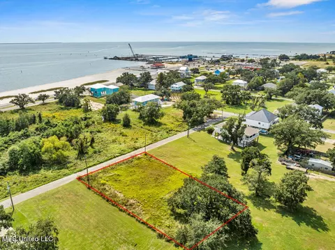 604 E Fifth St, Long Beach, MS 39560 photo 4