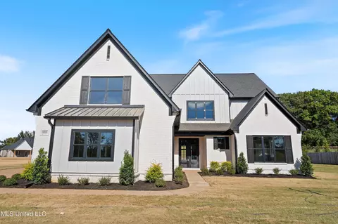 1518 Ashtons Ln, Hernando, MS 38632 photo 1
