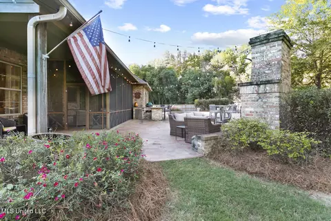 Exterior - 816 Aberdeen Cv, Madison, MS 39110 photo 11 of 14