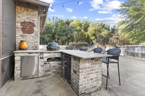 Exterior - 816 Aberdeen Cv, Madison, MS 39110 photo 6 of 14