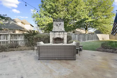 Exterior - 816 Aberdeen Cv, Madison, MS 39110 photo 5 of 14