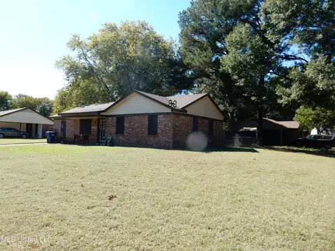 6865 Camelot Rd, Horn Lake, MS 38637