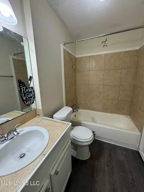 1011 Fairway St, Jackson, MS 39212 photo 13
