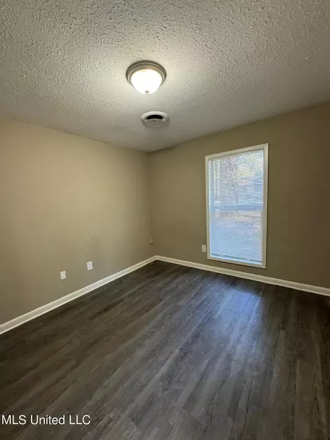 1011 Fairway St, Jackson, MS 39212 photo 11