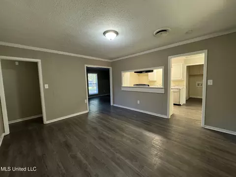 1011 Fairway St, Jackson, MS 39212 photo 5