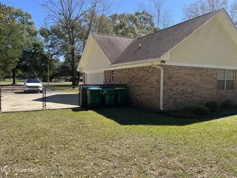 Exterior - 17825 Highway 613, Moss Point, MS 39562 photo 11 of 20