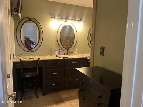 Bath - 17825 Highway 613, Moss Point, MS 39562 photo 1 of 16