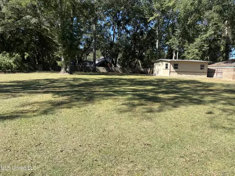 Exterior - 17825 Highway 613, Moss Point, MS 39562 photo 15 of 20