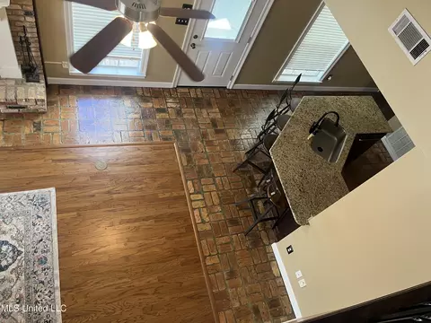 Entry Way - 17825 Highway 613, Moss Point, MS 39562 photo 5 of 5