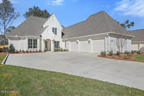 418 Whittington Cir, Madison, MS 39110 photo 2