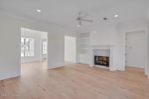 418 Whittington Cir, Madison, MS 39110 photo 8