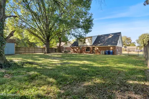 Exterior - 6915 Slash Pine Dr, Walls, MS 38680 photo 5 of 7