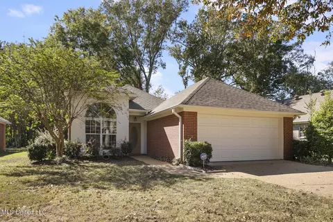 479 Brookstone Dr, Madison, MS 39110