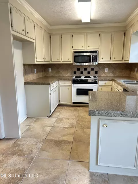 479 Brookstone Dr, Madison, MS 39110 photo 3
