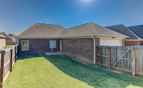 Exterior - 3061 Logans Loop, Hernando, MS 38632 photo 2 of 3