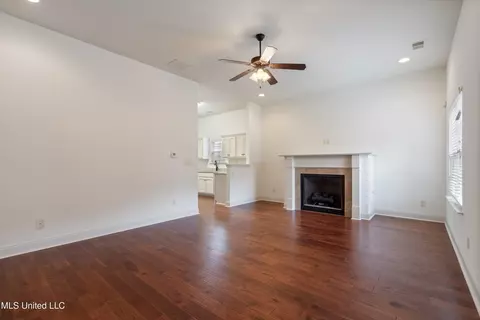 3291 Foxdale Loop, Southaven, MS 38672 photo 7