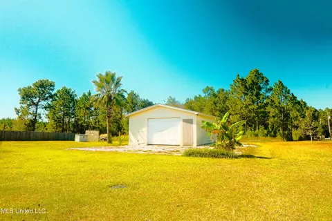 21797 Ridgeview Dr, Saucier, MS 39574 photo 16