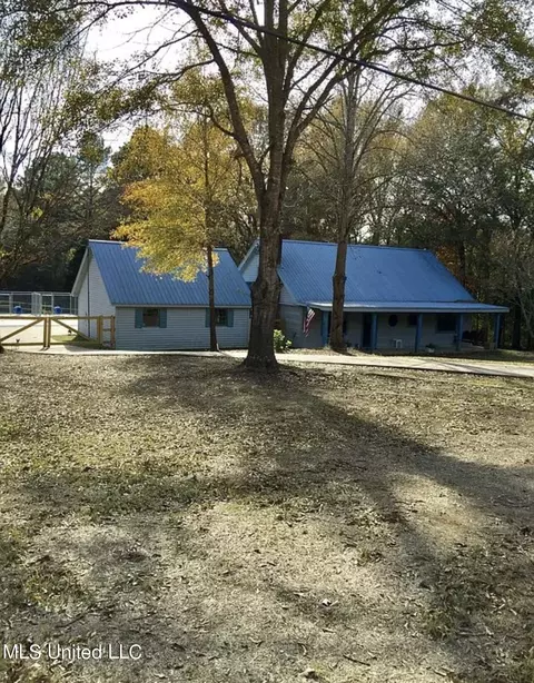 713 Highway 310, Como, MS 38619 photo 1